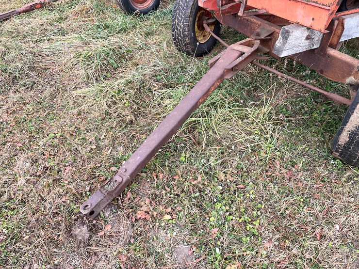 #205-•-j&m-gravity-box-on-running-gear-(boyceville,-wi)-image-8