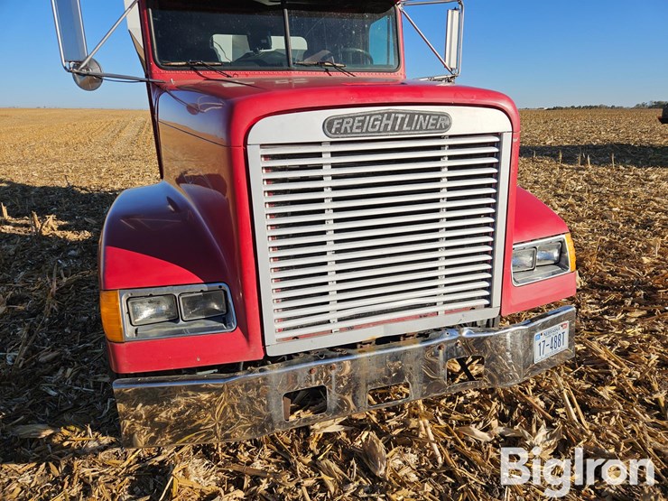 freightliner-fld120-image-10