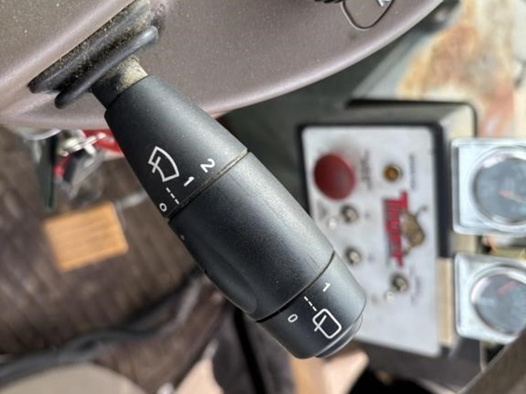 john-deere-7130-image-31