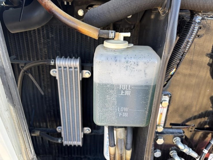 takeuchi-tb240-image-48