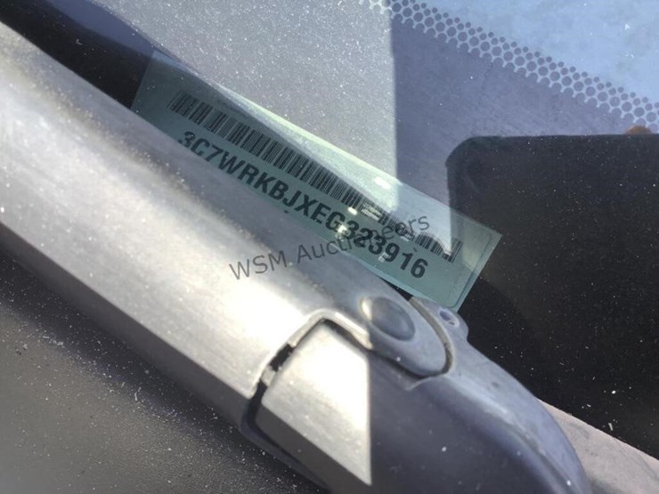 2014-ram-4500-bucket-truck-image-24