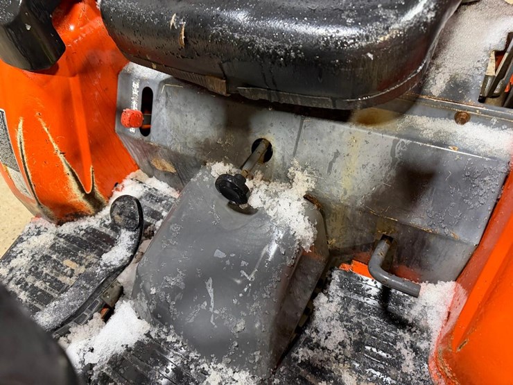 kubota-b3030hsd-image-30