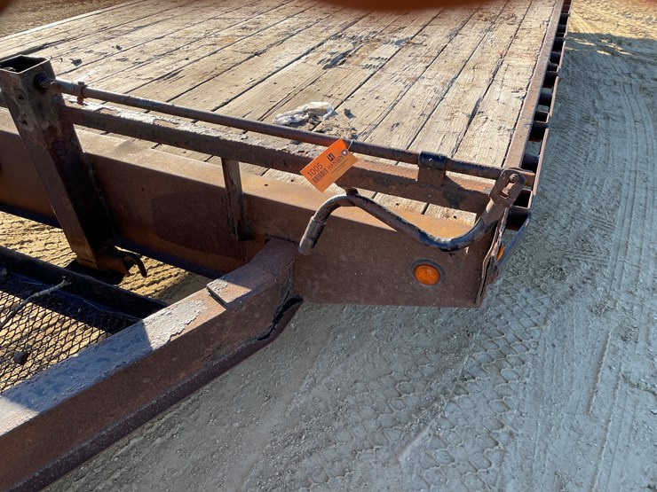 #1005-•-2008-r-and-w-24'-deck-over-trailer-(has-wi-title)-image-4