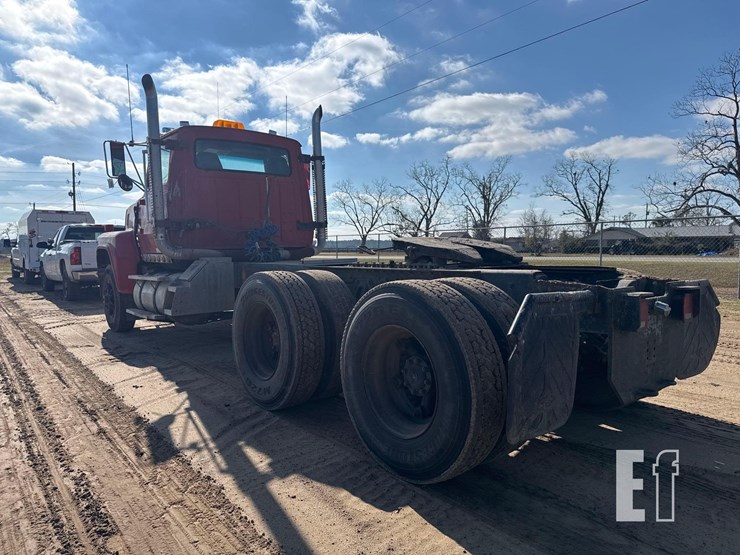 1995-ford-ltl9000-image-8