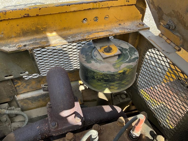 #1351-•-allis-chalmers-forklift-image-45