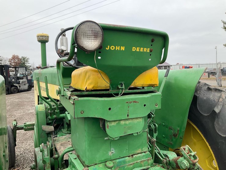 john-deere-730-image-22