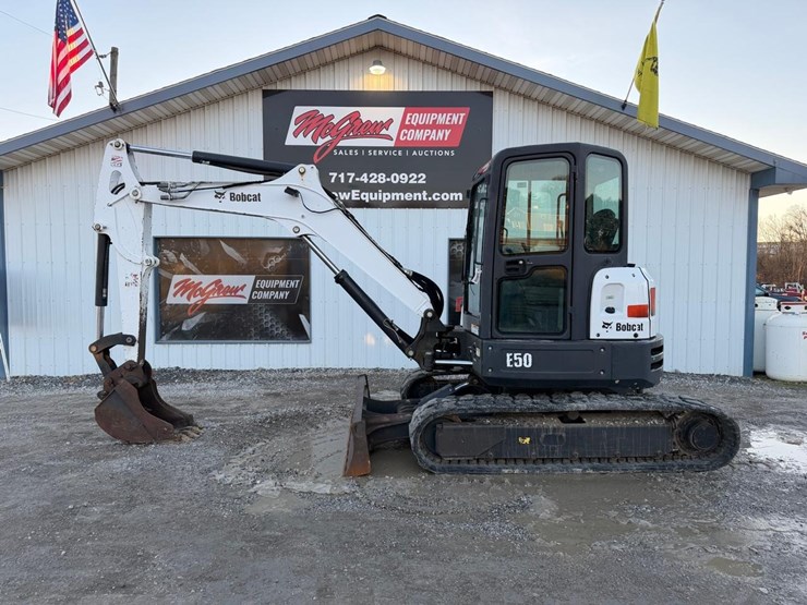 bobcat-e50-image-1