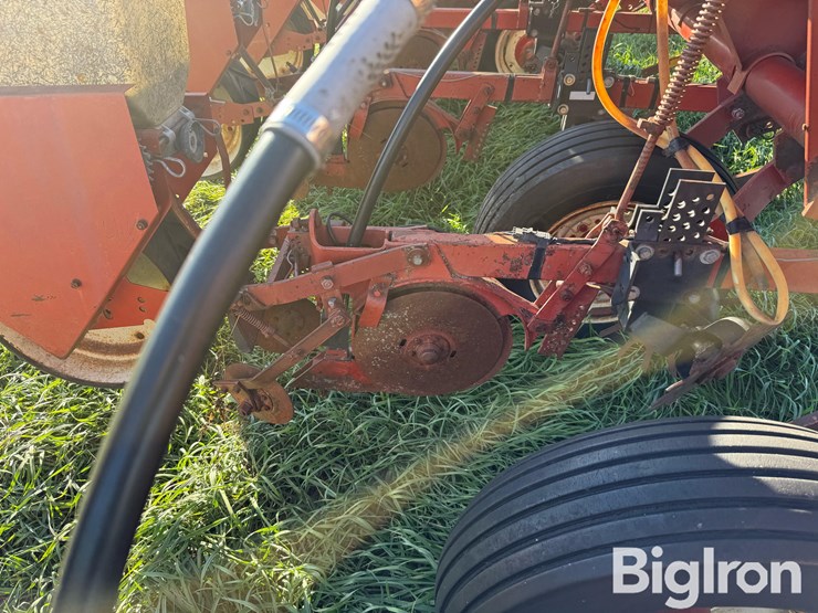 international-400-image-19