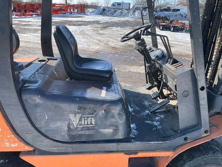 #1361-•-samsung-v-lift-forklift*-image-34