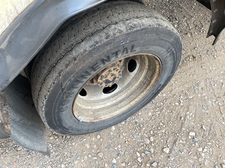 2014-ford-f550-image-13