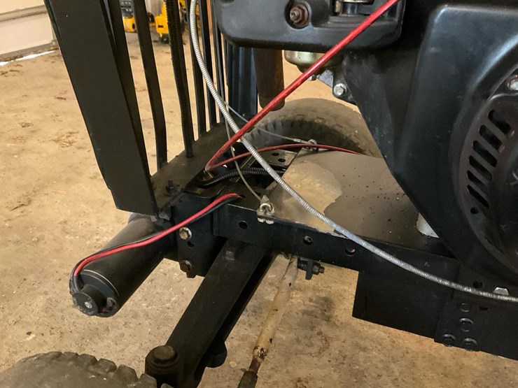 wheelhorse-312-8-image-12