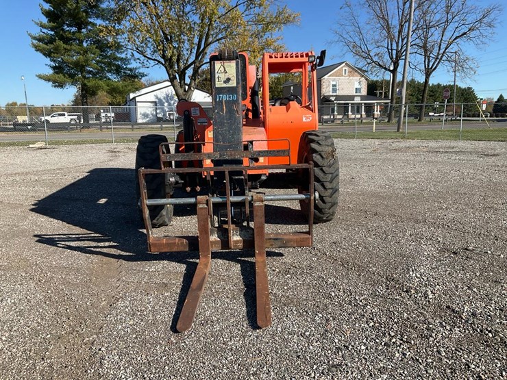 2016-sky-trak-6042-image-8