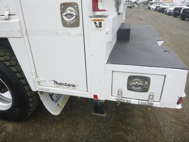 2013-international-durastar-4400-image-14