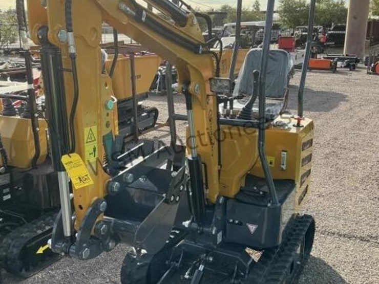 2025-cfg-mx12r-mini-excavator-image-2