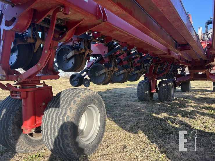 2013-case-ih-1265-image-40