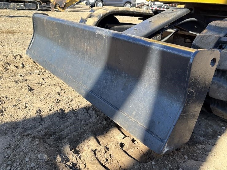 komatsu-pc12uu-2-image-9