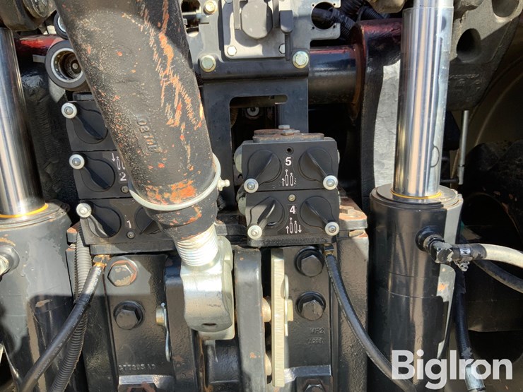 case-ih-magnum-340-image-14