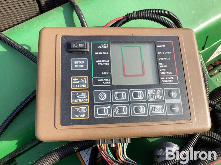 john-deere-566-image-14