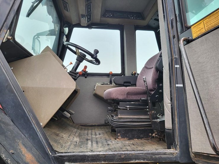 case-ih-4494-image-41