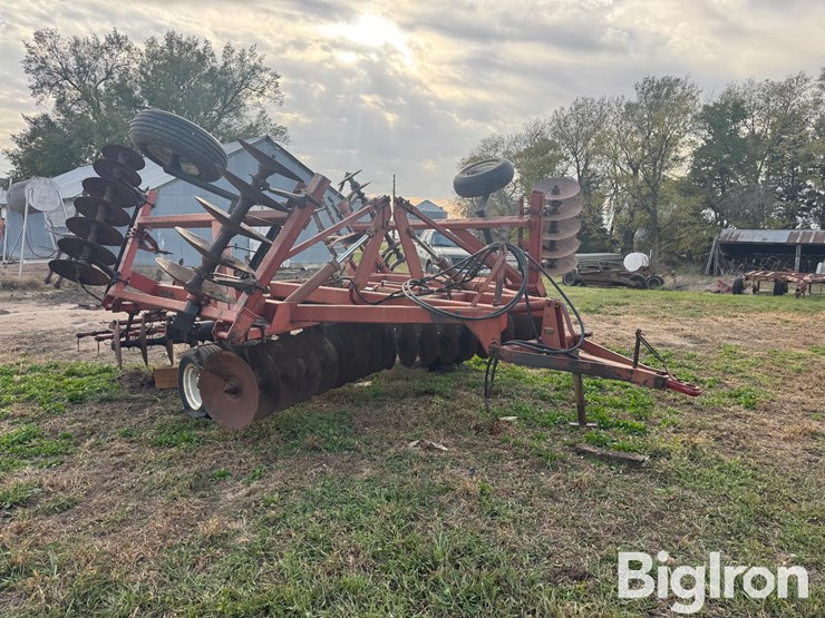 international-490-image-3