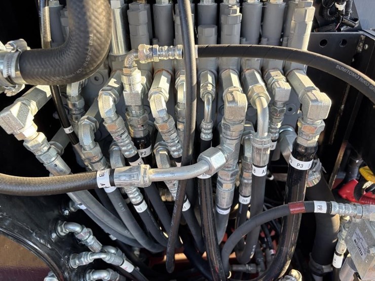 takeuchi-tb230-image-42