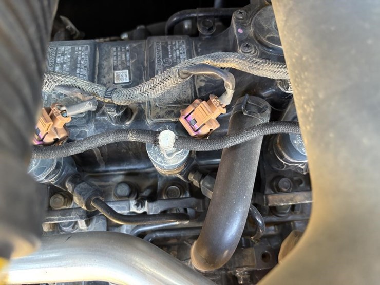 takeuchi-tb240-image-61