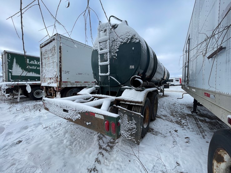 #1148-•-1967-tanker-trailer-(has-mn-title)-image-3