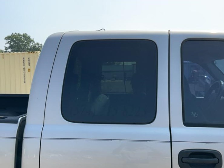 2005-chevrolet-silverado-2500hd-image-48