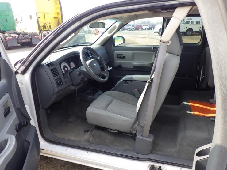 2007-dodge-dakota-image-5