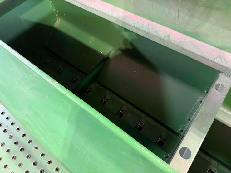 john-deere-1590-image-16