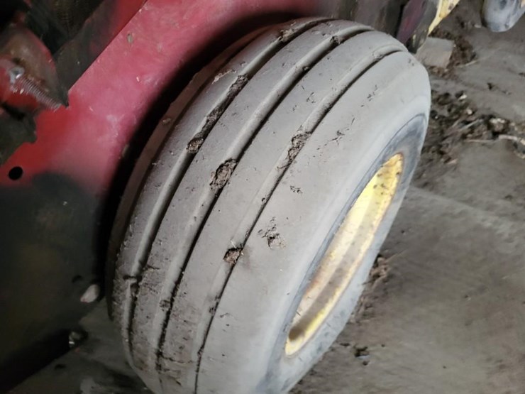 new-holland-851-image-20