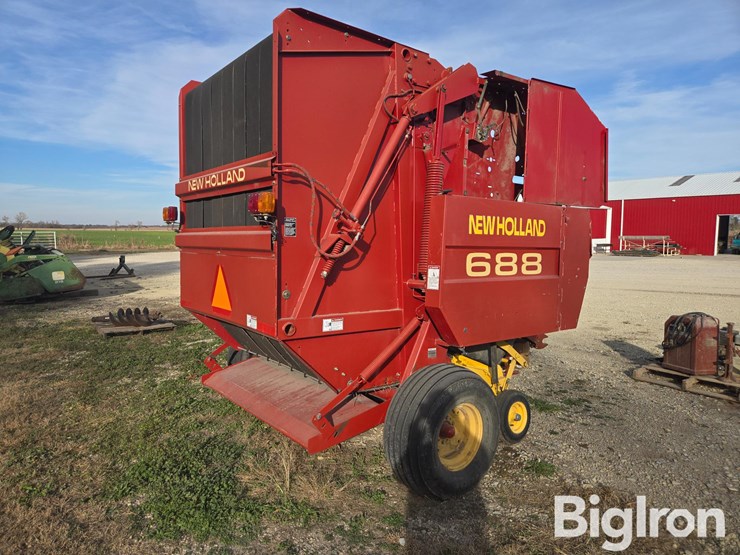 new-holland-688-image-5