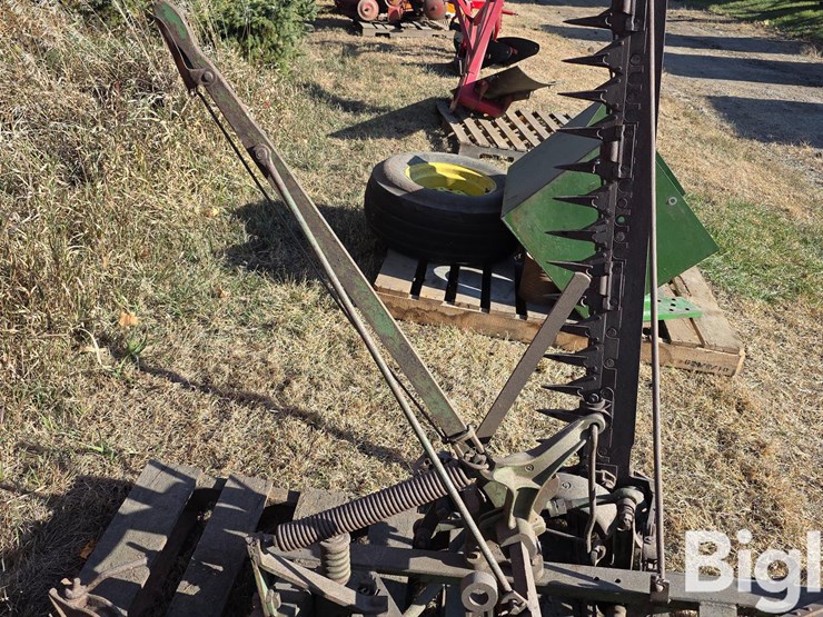 john-deere-7-image-12