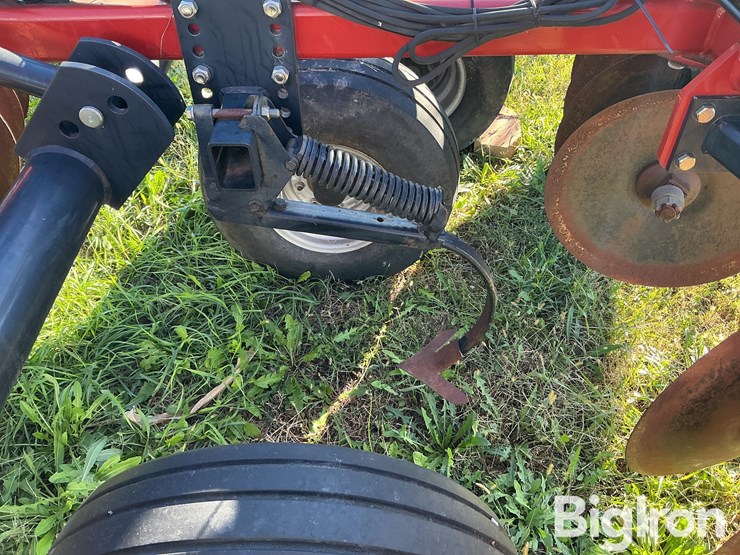 case-ih-370-image-14