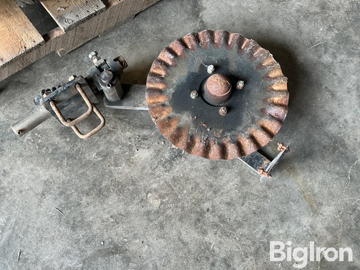 yetter-fertilizer-opening-disks-image-15