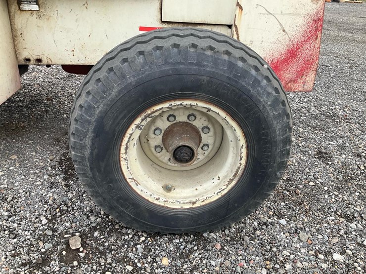 #1355-•-ingersoll-rand-706f-forklift-image-31