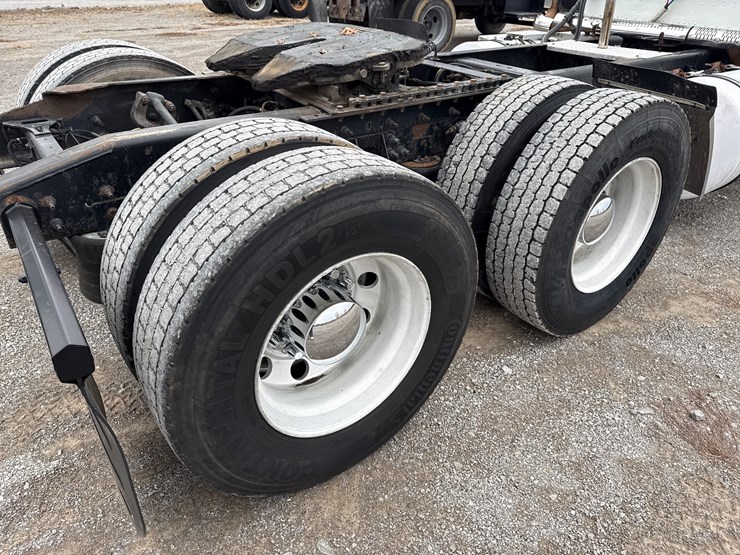 2016-international-9900i-image-14