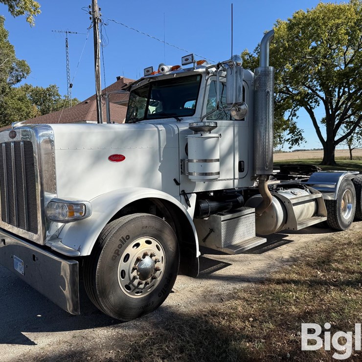 2008 PETERBILT 388
