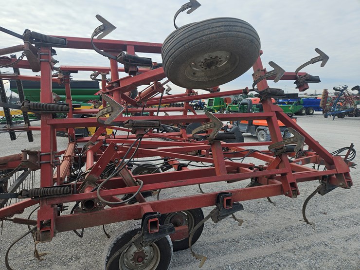 case-ih-4800-image-11