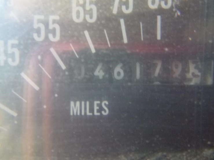 international-4900-image-25