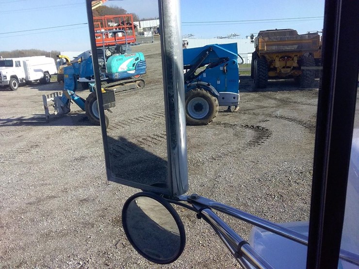 1996-freightliner-fld120-image-41