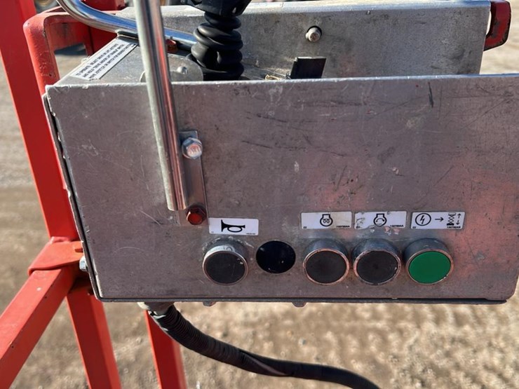 skyjack-sj8243rt-image-39