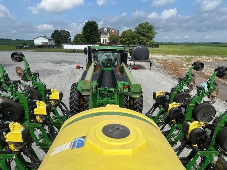 john-deere-1790-image-38