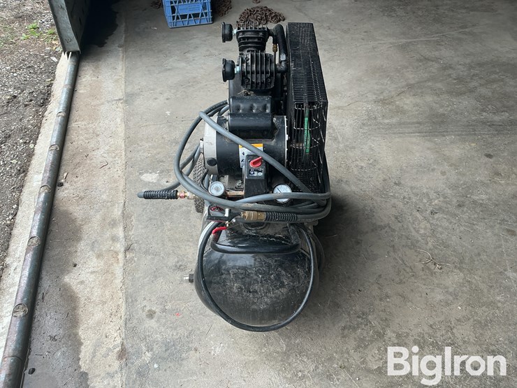 sanborn-spa1682066-air-compressor-image-2