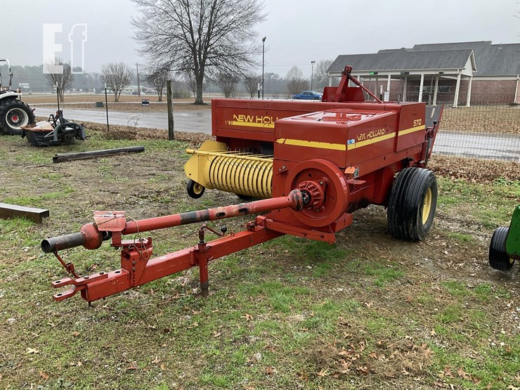 new-holland-570-image-2