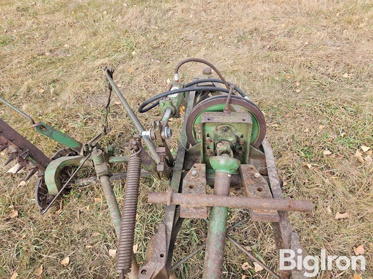 john-deere-38-image-10