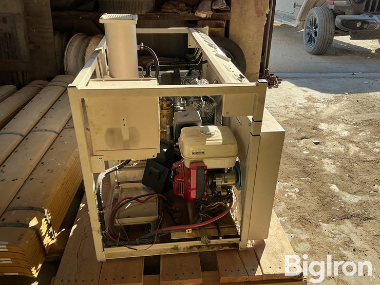 bauer-air-compressor-image-4