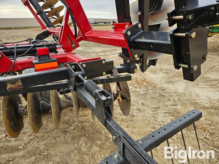 case-ih-370-image-17