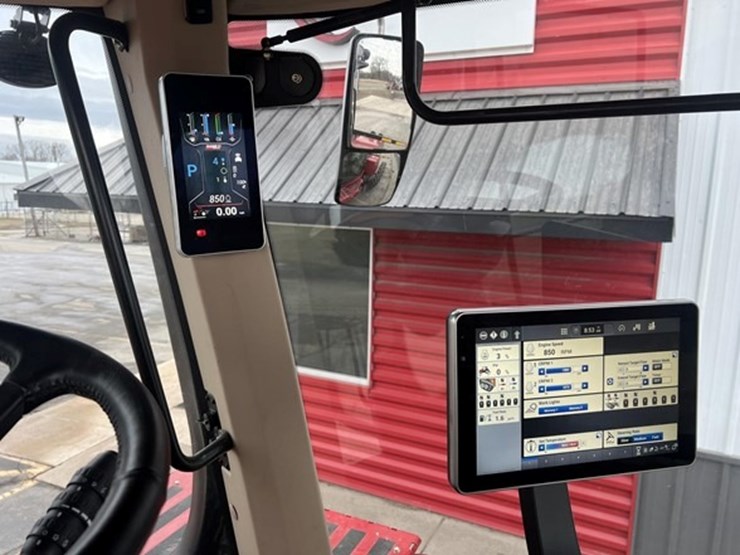 #156-•-2023-steiger-470-image-38