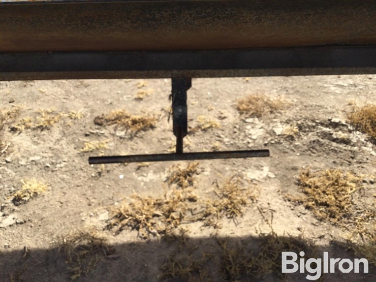 2000-neville-trailer-image-17